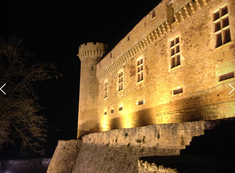 Château de Castelnau-Bretenoux : réduction de l'éclairage nocturne pour protéger l'environnement